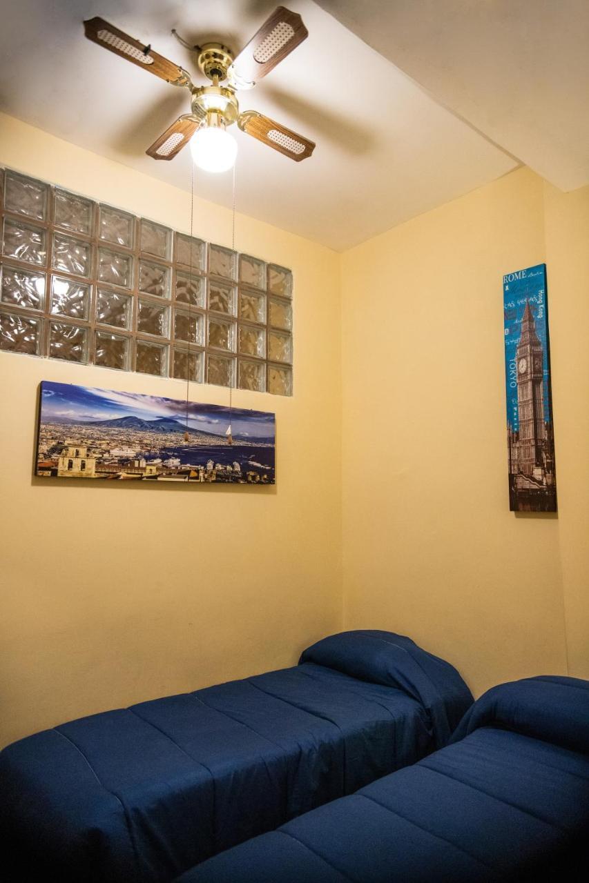 Casa Vacanza Dinastia Borbone - Centro Storico Nápoles Exterior foto